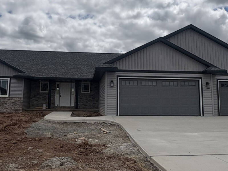 1359 Shelby Lane, De Pere, WI 54115