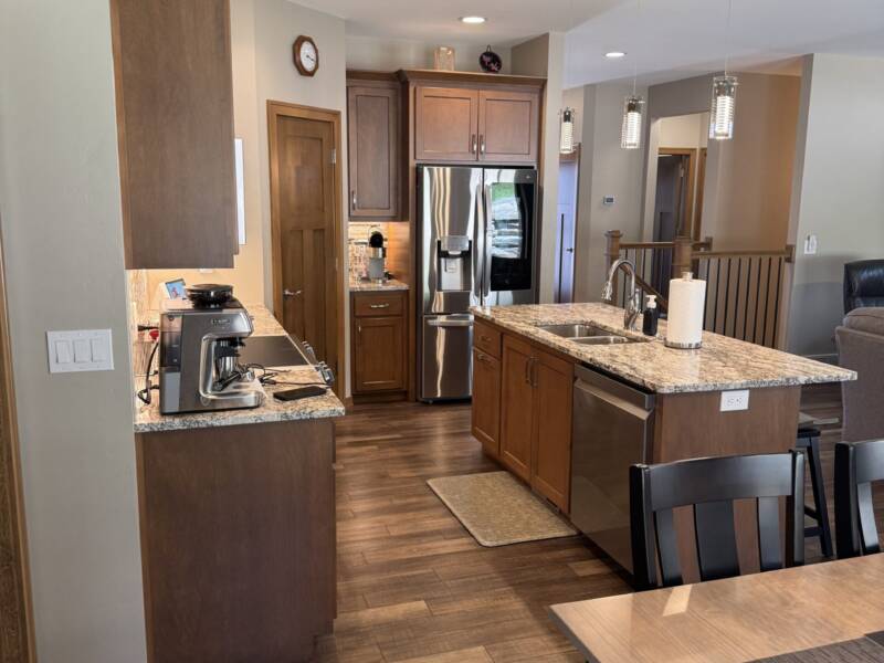3346 Stone Ridge Dr, Green Bay, WI 54313