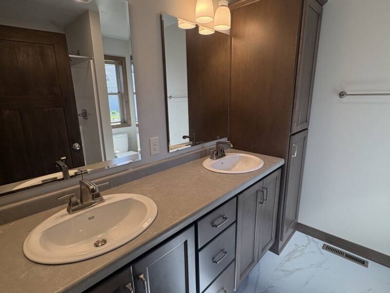 3355 Glendale Avenue, Green Bay, WI 54313 United States